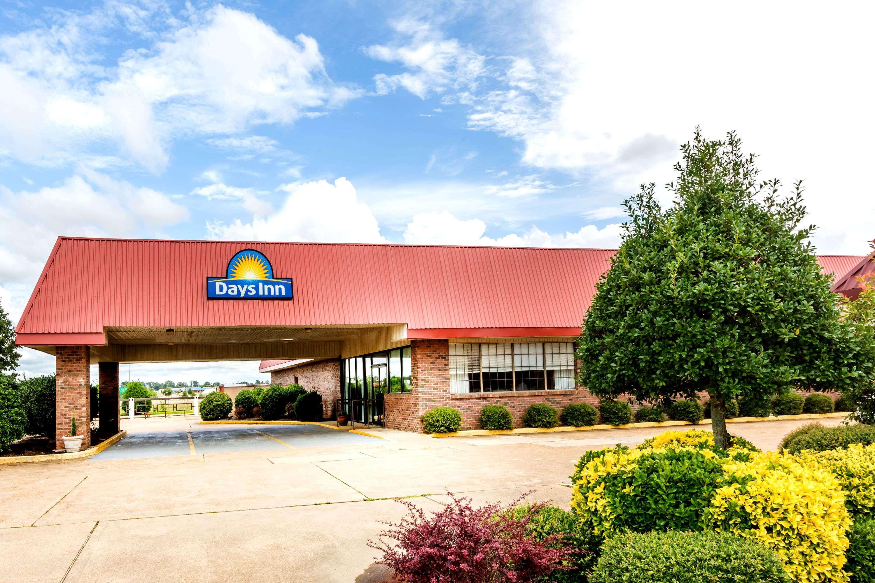 Days Inn By Wyndham Batesville Εξωτερικό φωτογραφία
