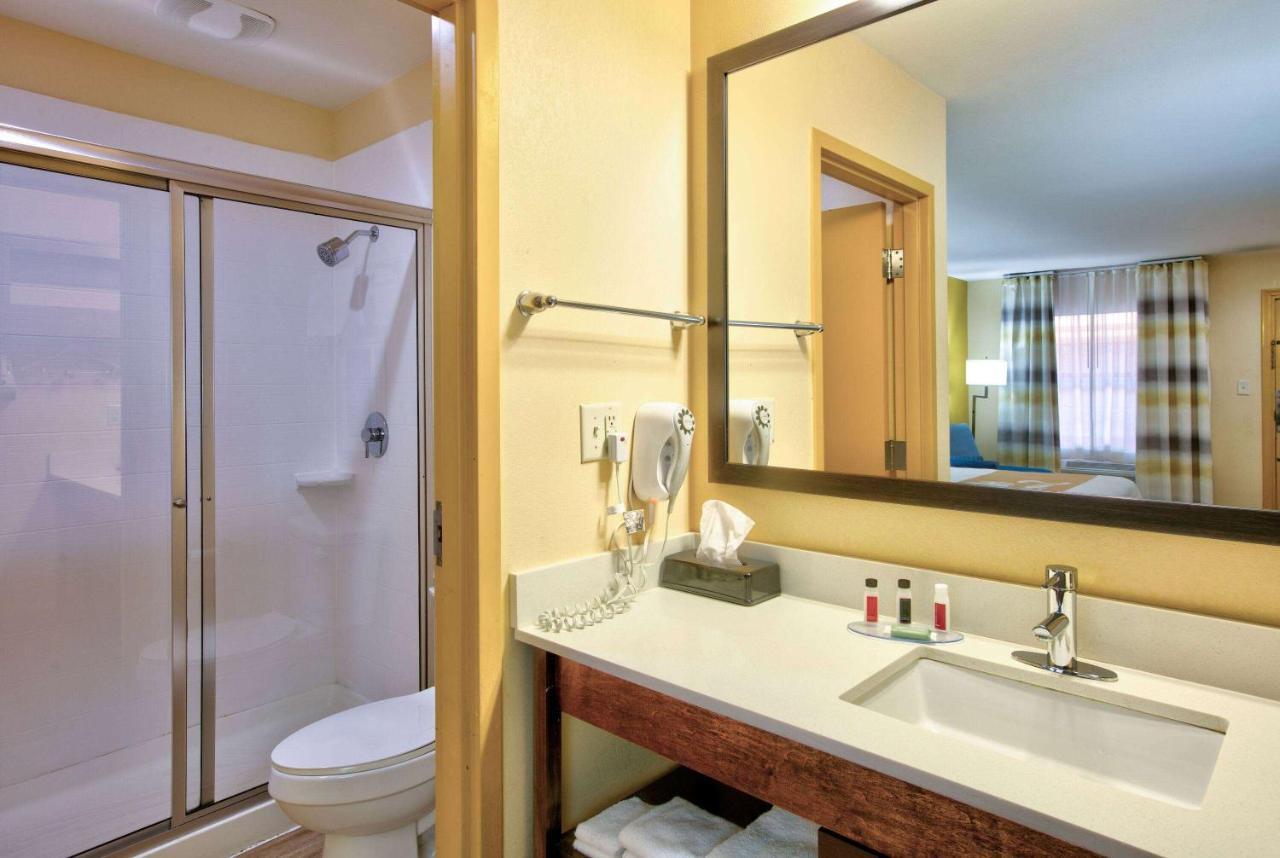 Days Inn By Wyndham Batesville Εξωτερικό φωτογραφία