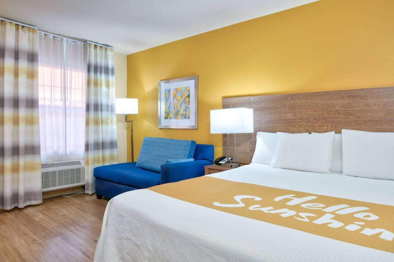 Days Inn By Wyndham Batesville Εξωτερικό φωτογραφία