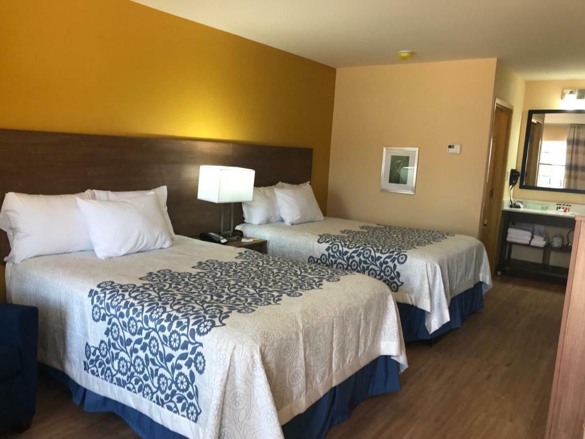 Days Inn By Wyndham Batesville Εξωτερικό φωτογραφία